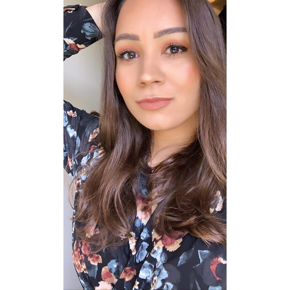 Meet your Posher, Caroline